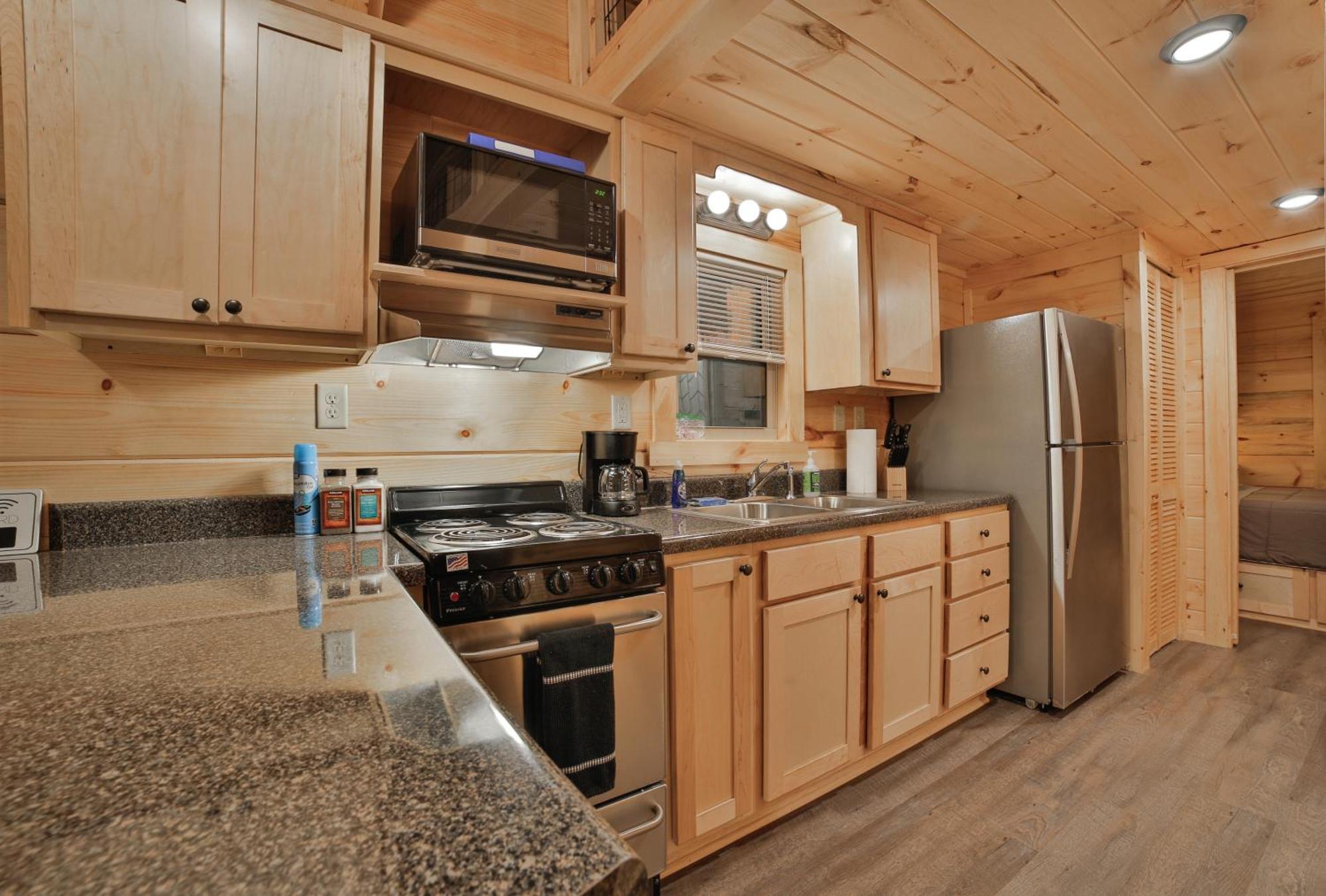 Tiny Cabin Village Private Hot Tub Lynda Cabin Τσαττανούγκα Εξωτερικό φωτογραφία